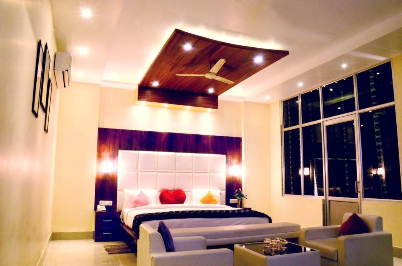 Taraji Resort Ayodhya ภายนอก รูปภาพ