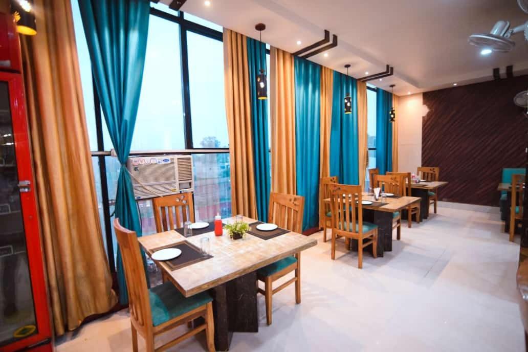 Taraji Resort Ayodhya ภายนอก รูปภาพ