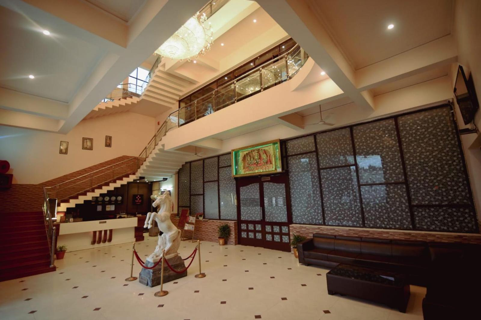 Taraji Resort Ayodhya ภายนอก รูปภาพ
