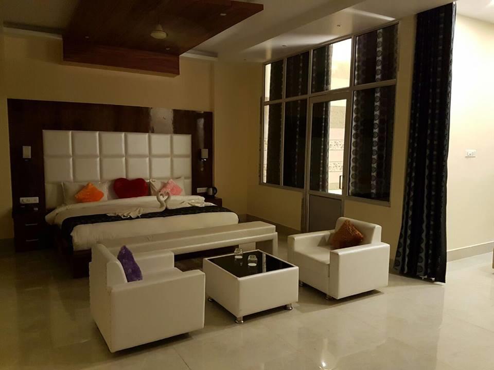 Taraji Resort Ayodhya ภายนอก รูปภาพ